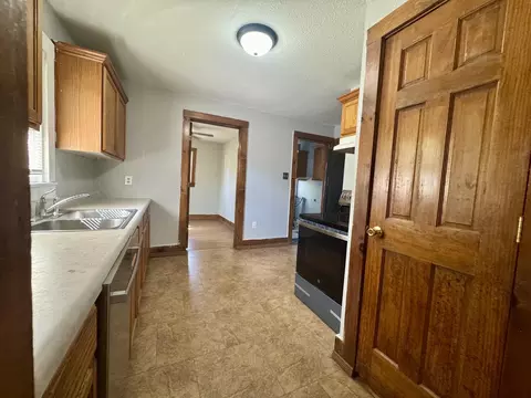 Other - 1411 W Lynn St, Springfield, MO 65802 photo 7 of 9