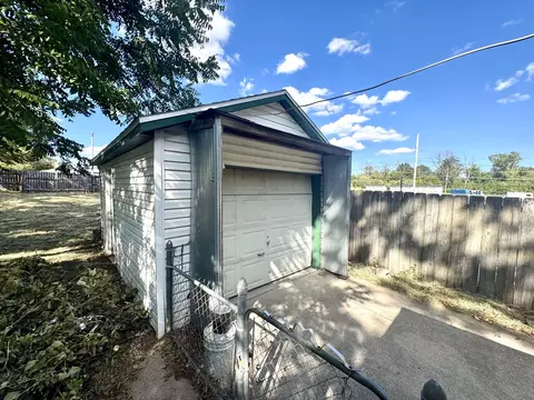 Other - 1411 W Lynn St, Springfield, MO 65802 photo 4 of 9