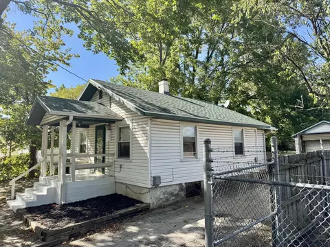 Other - 1411 W Lynn St, Springfield, MO 65802 photo 3 of 9
