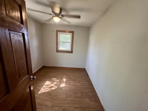 Bedroom - 1411 W Lynn St, Springfield, MO 65802 photo 1 of 1
