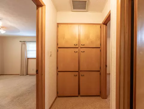 Entry Way - 4008 W Grimes St, Springfield, MO 65802 photo 4 of 8