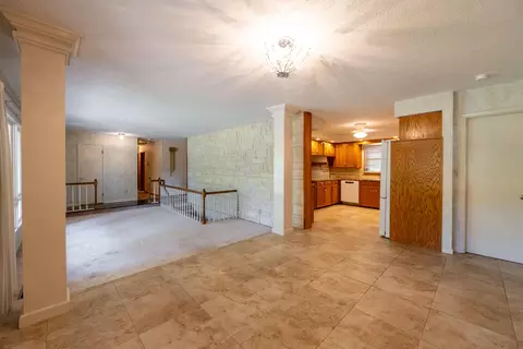 Living - 4008 W Grimes St, Springfield, MO 65802 photo 4 of 7