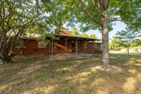 Exterior - 4008 W Grimes St, Springfield, MO 65802 photo 13 of 19