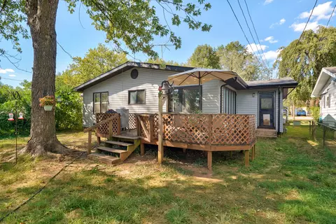 Exterior - 1806 W Scott St, Springfield, MO 65802 photo 4 of 8