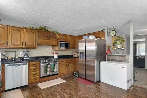 Kitchen - 1806 W Scott St, Springfield, MO 65802 photo 2 of 2
