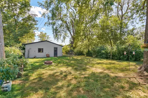 Exterior - 1806 W Scott St, Springfield, MO 65802 photo 5 of 8