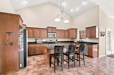 Kitchen - 478 E Sequoia St, Republic, MO 65738 photo 2 of 4