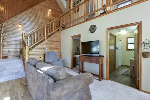 Living - 18715 Fr 2285, Eagle Rock, MO 65641 photo 3 of 3