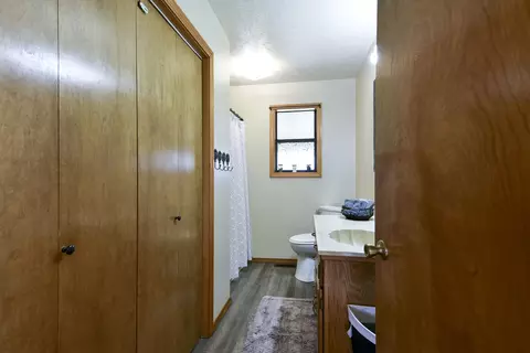 Bath - 18715 Fr 2285, Eagle Rock, MO 65641 photo 1 of 4