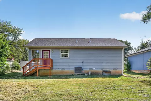 Exterior - 1113 N Clifton Ave, Springfield, MO 65802 photo 3 of 4