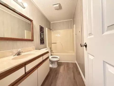 Bath - 152 Turnberry Dr #6, Branson, MO 65616 photo 2 of 2
