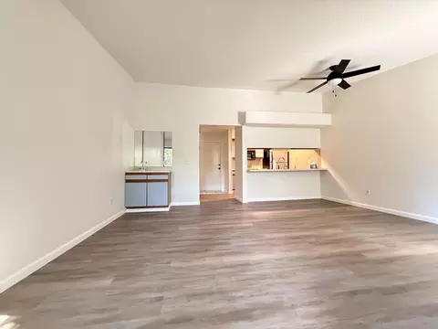 Living - 152 Turnberry Dr #6, Branson, MO 65616 photo 2 of 2