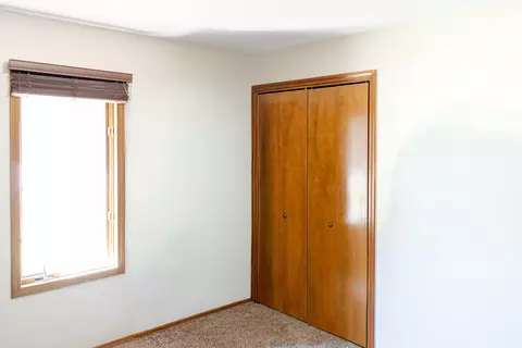 Bedroom - 2099 W Nottingham St, Springfield, MO 65810 photo 5 of 6