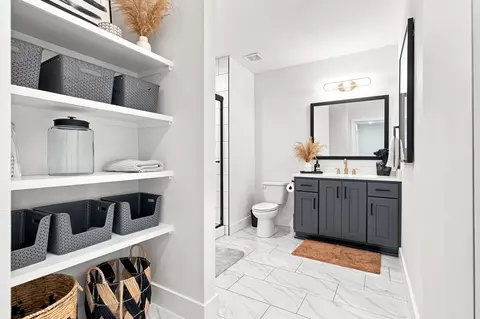 Bath - 6164 S Hampton Ave, Springfield, MO 65810 photo 7 of 8
