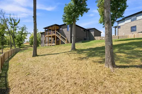 Exterior - 6164 S Hampton Ave, Springfield, MO 65810 photo 9 of 13