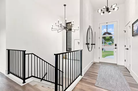 Entry Way - 6164 S Hampton Ave, Springfield, MO 65810 photo 5 of 5