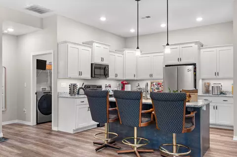 Kitchen - 49 E Pine Ln, Reeds Spring, MO 65737 photo 2 of 5