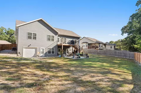 Exterior - 49 E Pine Ln, Reeds Spring, MO 65737 photo 6 of 18