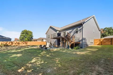 Exterior - 49 E Pine Ln, Reeds Spring, MO 65737 photo 7 of 18