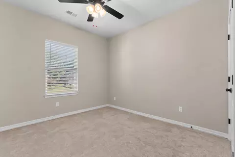 Bedroom - 49 E Pine Ln, Reeds Spring, MO 65737 photo 3 of 4
