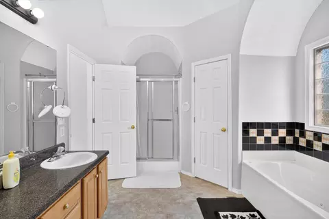 Bath - 802 E Current Dr, Ozark, MO 65721 photo 2 of 3