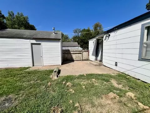 Exterior - 2618 W Lincoln St, Springfield, MO 65806 photo 1 of 2