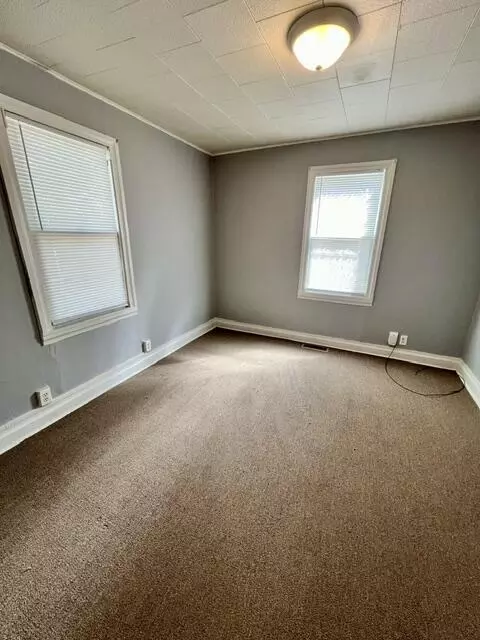 Bedroom - 2618 W Lincoln St, Springfield, MO 65806 photo 1 of 2