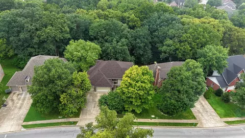 View/Area - 2441 S Forrest Heights Ave, Springfield, MO 65809 photo 4 of 5