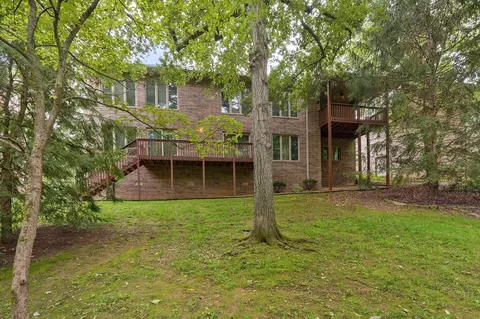 Exterior - 2441 S Forrest Heights Ave, Springfield, MO 65809 photo 10 of 13