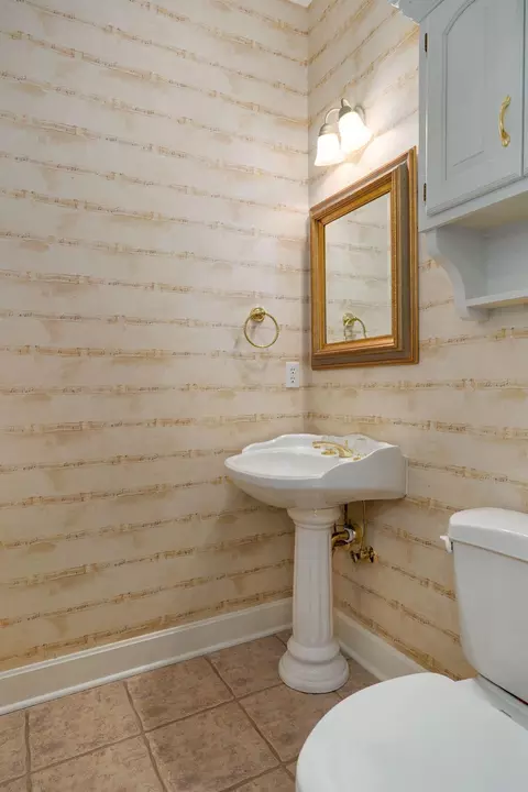 Bath - 2441 S Forrest Heights Ave, Springfield, MO 65809 photo 1 of 7