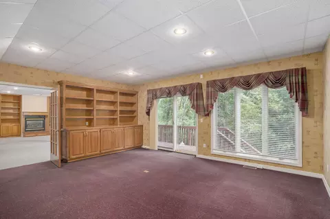 Living - 2441 S Forrest Heights Ave, Springfield, MO 65809 photo 13 of 13