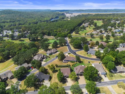 View/Area - 220 Lancashire Dr, Branson, MO 65616 photo 2 of 6