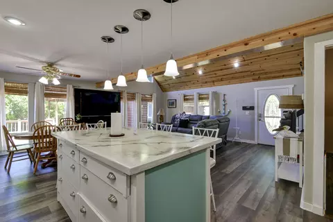 Kitchen - 25339 Senator Rd, Shell Knob, MO 65747 photo 3 of 3