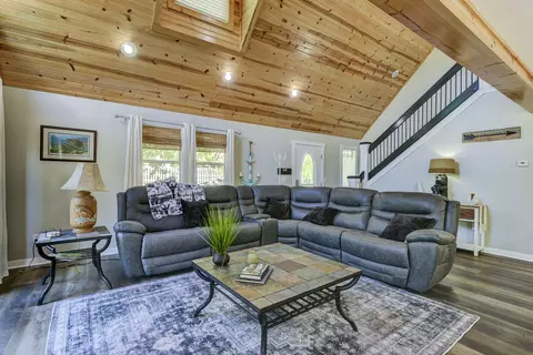 Living - 25339 Senator Rd, Shell Knob, MO 65747 photo 3 of 5