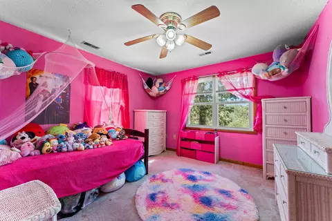 Bedroom - 582 Washington Rd, Shell Knob, MO 65747 photo 5 of 6