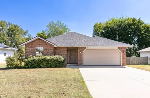 420 S Elgin Ave, Bolivar, MO 65613