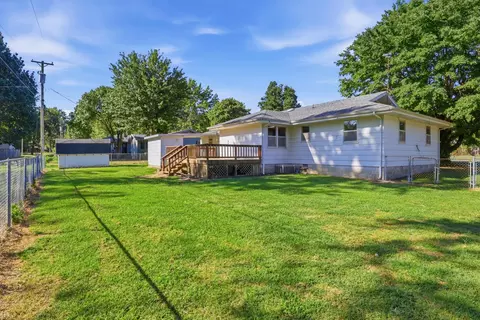 Exterior - 734 S Spruce St, Buffalo, MO 65622 photo 6 of 7