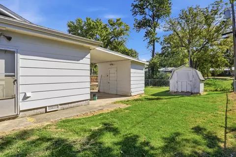 Exterior - 734 S Spruce St, Buffalo, MO 65622 photo 4 of 7