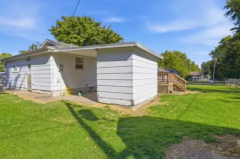 Exterior - 734 S Spruce St, Buffalo, MO 65622 photo 5 of 7