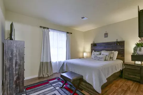 Bedroom - 520 Abby Ln #2, Branson, MO 65616 photo 1 of 3