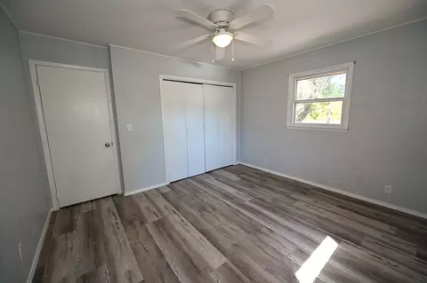 Bedroom - 184 S Heatherwood Rd, Shell Knob, MO 65747 photo 4 of 4