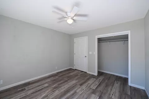 Bedroom - 184 S Heatherwood Rd, Shell Knob, MO 65747 photo 1 of 4