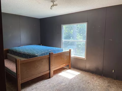 Bedroom - 850 County Road 255, Thayer, MO 65791 photo 4 of 5