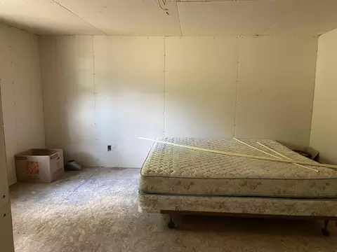 Bedroom - 850 County Road 255, Thayer, MO 65791 photo 1 of 5