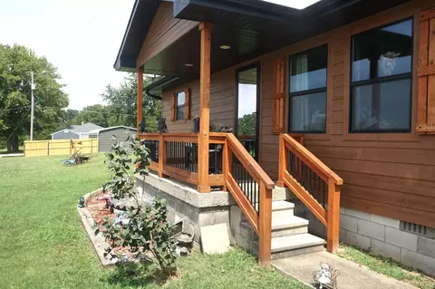 Exterior - 484 Lodge Pole Dr, Ozark, MO 65721 photo 2 of 17