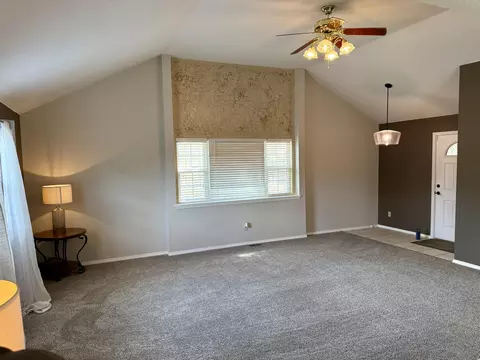 Living - 187 Jessi Rd, Forsyth, MO 65653 photo 3 of 3