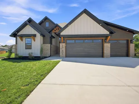 1742 E Skyline Ave, Ozark, MO 65721 photo 6