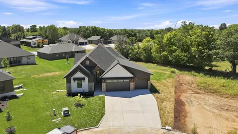 1742 E Skyline Ave, Ozark, MO 65721 photo 4