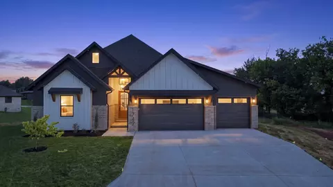 1742 E Skyline Ave, Ozark, MO 65721 photo 2