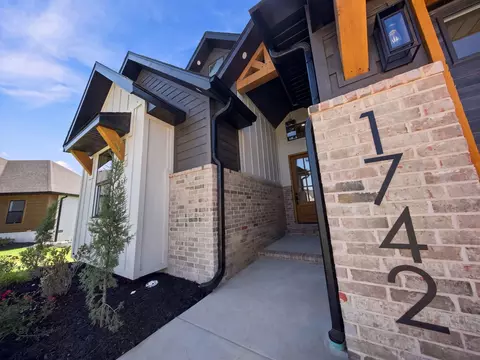 1742 E Skyline Ave, Ozark, MO 65721 photo 8